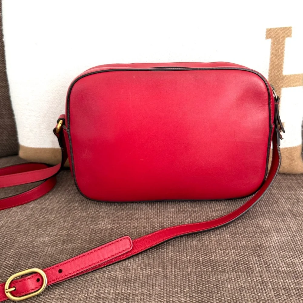 Authentic Gucci Webby Bee Shoulder Bag crossbody red leather small
